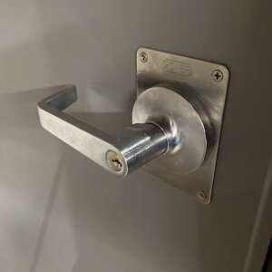 fire door lock_level