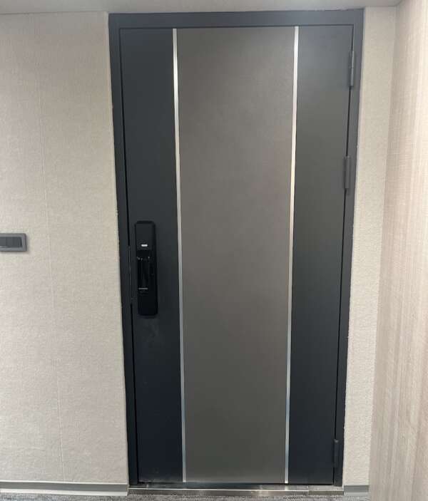 T102烤漆門飾條雙色烤漆玄關門-玄關防火門電子鎖