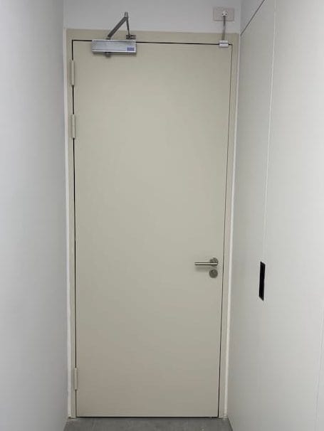 防火門門弓器自動回歸裝置